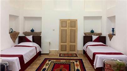 اتاق دو تخته اقامتگاه بوم گردی شعر باف یزد اتاق دو تخته اقامتگاه بوم گردی شعر باف یزد